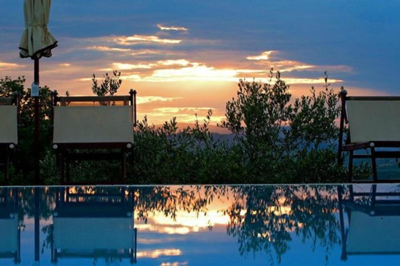 Castello Di Fulignano Sinadra Superior Apartment San Gimignano Exterior photo